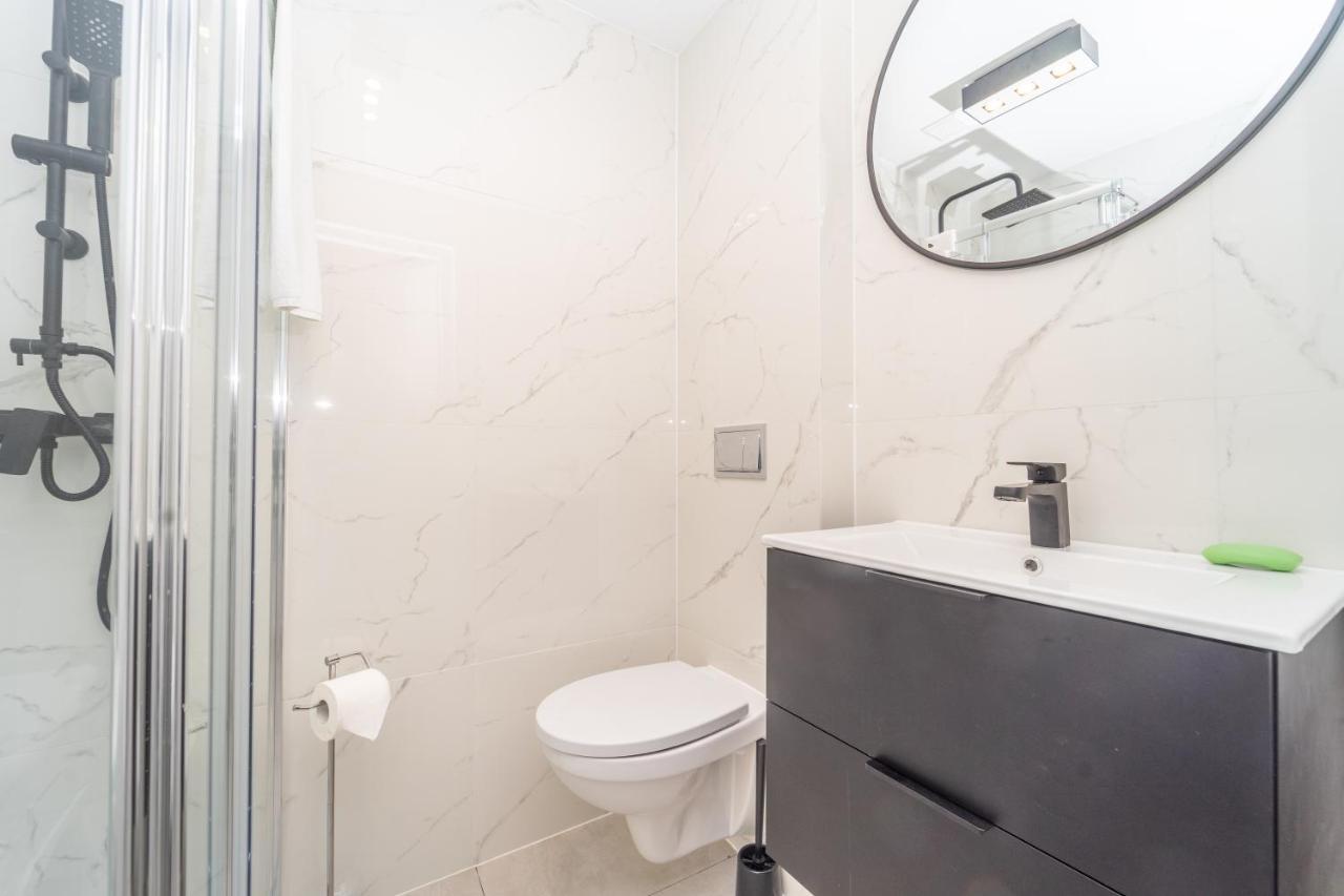 Przytulny Apartament 3City Z Dwiema Sypialniami W Gdyni By Noclegi Renters 格丁尼亚 外观 照片